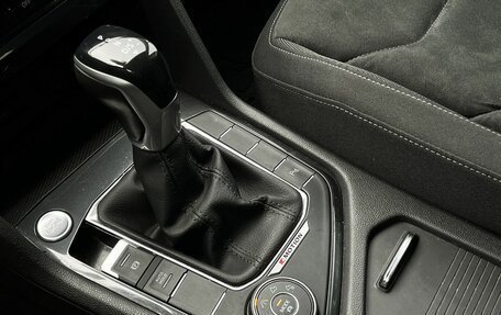 Volkswagen Tiguan II, 2021 год, 3 640 000 рублей, 26 фотография