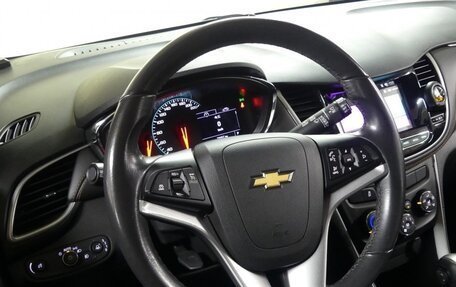 Chevrolet Trax, 2019 год, 1 297 000 рублей, 10 фотография