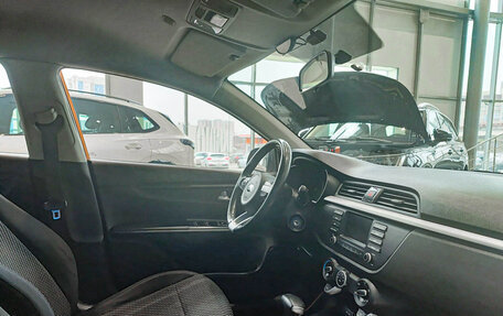 KIA Rio IV, 2018 год, 1 492 000 рублей, 13 фотография