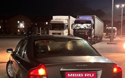 Volvo S80 II рестайлинг 2, 2003 год, 450 000 рублей, 1 фотография