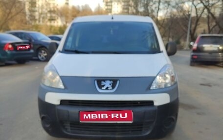 Peugeot Partner II рестайлинг 2, 2011 год, 455 000 рублей, 1 фотография