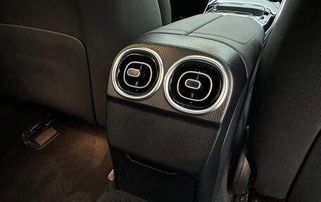 Mercedes-Benz C-Класс, 2022 год, 3 000 000 рублей, 20 фотография