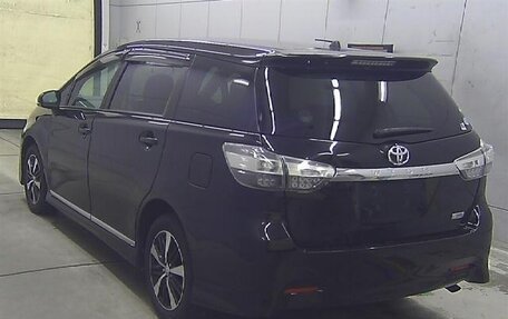 Toyota Wish II, 2012 год, 1 370 000 рублей, 4 фотография