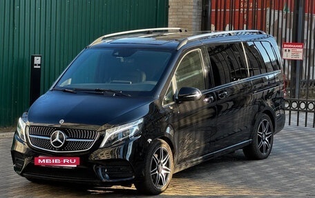 Mercedes-Benz V-Класс, 2022 год, 7 990 000 рублей, 2 фотография