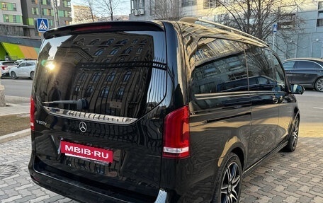 Mercedes-Benz V-Класс, 2022 год, 7 990 000 рублей, 6 фотография