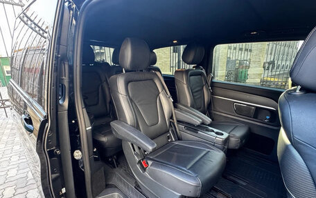 Mercedes-Benz V-Класс, 2022 год, 7 990 000 рублей, 15 фотография