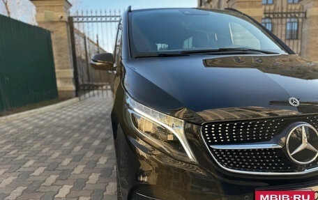 Mercedes-Benz V-Класс, 2022 год, 7 990 000 рублей, 17 фотография