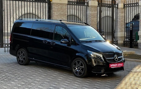 Mercedes-Benz V-Класс, 2022 год, 7 990 000 рублей, 19 фотография