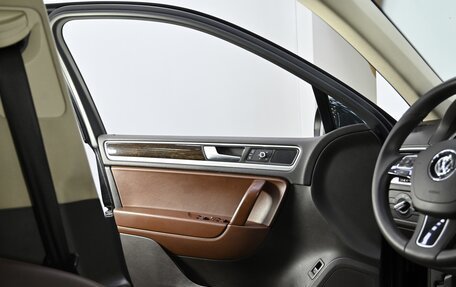 Volkswagen Touareg III, 2014 год, 2 499 000 рублей, 14 фотография