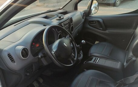 Peugeot Partner II рестайлинг 2, 2011 год, 455 000 рублей, 8 фотография