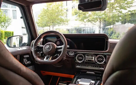 Mercedes-Benz G-Класс AMG, 2025 год, 61 000 000 рублей, 13 фотография