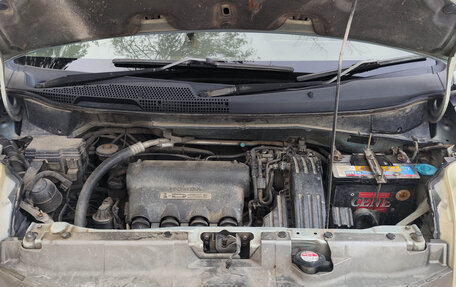 Honda Mobilio I, 2006 год, 510 000 рублей, 23 фотография