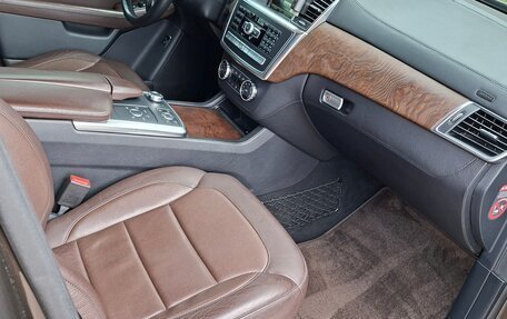 Mercedes-Benz M-Класс, 2015 год, 4 200 000 рублей, 24 фотография