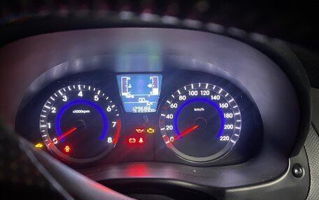 Hyundai Solaris II рестайлинг, 2014 год, 700 000 рублей, 6 фотография