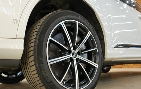 Audi SQ7, 2021 год, 8 900 000 рублей, 9 фотография