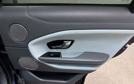 Land Rover Range Rover Evoque I, 2017 год, 2 800 000 рублей, 25 фотография