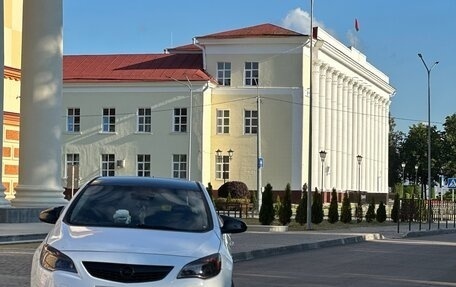 Opel Astra J, 2012 год, 620 000 рублей, 2 фотография