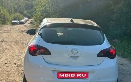 Opel Astra J, 2012 год, 620 000 рублей, 3 фотография