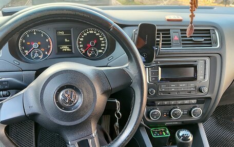 Volkswagen Jetta VI, 2014 год, 900 000 рублей, 7 фотография