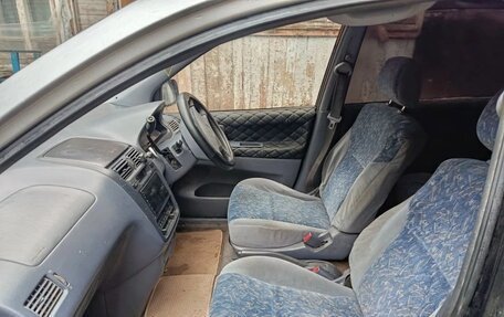 Toyota Ipsum II, 1997 год, 440 000 рублей, 3 фотография