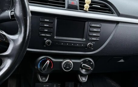 KIA Rio IV, 2018 год, 1 390 000 рублей, 5 фотография