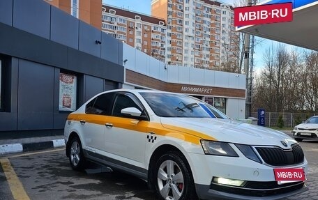 Skoda Octavia, 2018 год, 810 000 рублей, 3 фотография