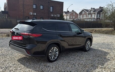 Toyota Highlander, 2025 год, 5 750 000 рублей, 4 фотография