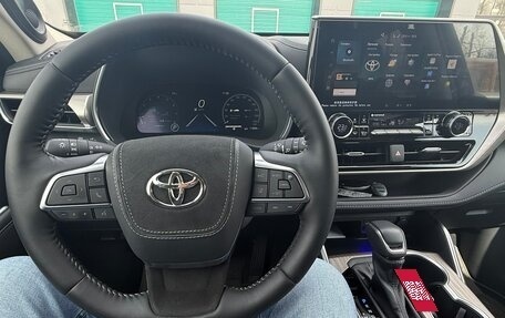 Toyota Highlander, 2025 год, 5 750 000 рублей, 15 фотография