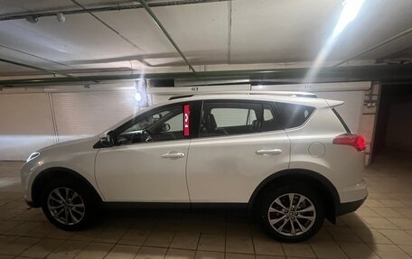 Toyota RAV4, 2018 год, 2 850 000 рублей, 3 фотография