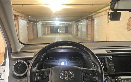 Toyota RAV4, 2018 год, 2 850 000 рублей, 28 фотография