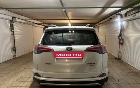 Toyota RAV4, 2018 год, 2 850 000 рублей, 16 фотография