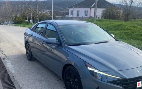 Hyundai Elantra, 2022 год, 2 100 000 рублей, 6 фотография