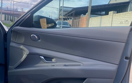 Hyundai Elantra, 2022 год, 2 100 000 рублей, 14 фотография