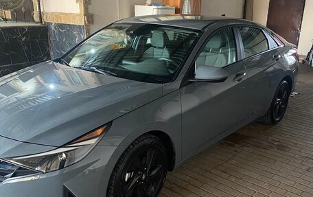 Hyundai Elantra, 2022 год, 2 100 000 рублей, 29 фотография