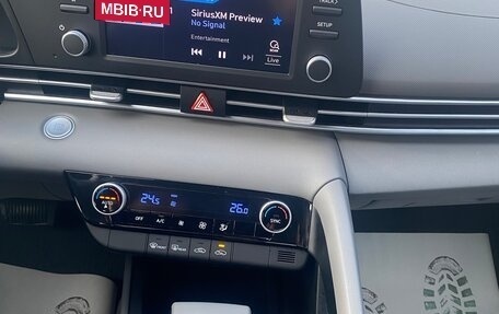 Hyundai Elantra, 2022 год, 2 100 000 рублей, 24 фотография