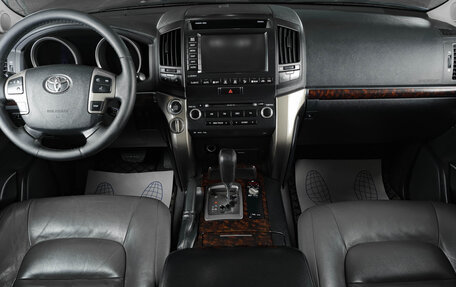 Toyota Land Cruiser 200, 2008 год, 3 349 000 рублей, 13 фотография