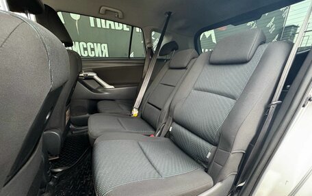 Toyota Verso I, 2012 год, 1 299 000 рублей, 10 фотография