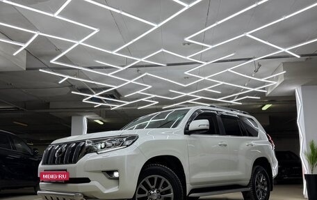 Toyota Land Cruiser Prado 150 рестайлинг 2, 2018 год, 6 100 000 рублей, 1 фотография