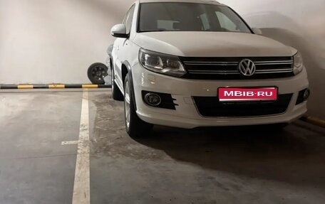 Volkswagen Tiguan I, 2016 год, 2 350 000 рублей, 1 фотография