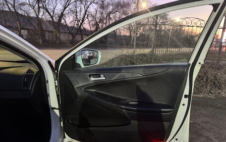 Hyundai Sonata VI, 2012 год, 1 350 000 рублей, 8 фотография