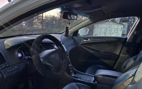 Hyundai Sonata VI, 2012 год, 1 350 000 рублей, 10 фотография