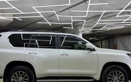 Toyota Land Cruiser Prado 150 рестайлинг 2, 2018 год, 6 100 000 рублей, 8 фотография