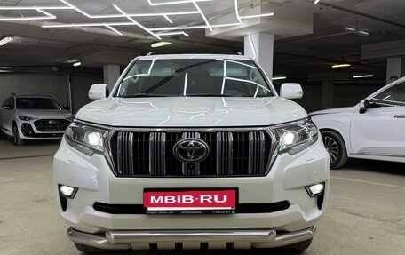 Toyota Land Cruiser Prado 150 рестайлинг 2, 2018 год, 6 100 000 рублей, 6 фотография