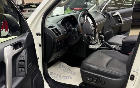 Toyota Land Cruiser Prado 150 рестайлинг 2, 2018 год, 6 100 000 рублей, 17 фотография