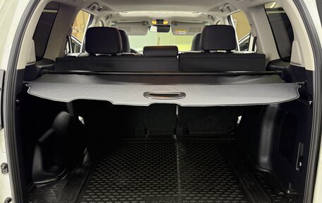 Toyota Land Cruiser Prado 150 рестайлинг 2, 2018 год, 6 100 000 рублей, 29 фотография