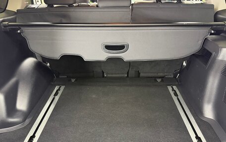 Toyota Land Cruiser Prado 150 рестайлинг 2, 2018 год, 6 100 000 рублей, 30 фотография