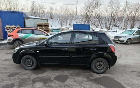 KIA Rio II, 2011 год, 650 000 рублей, 3 фотография