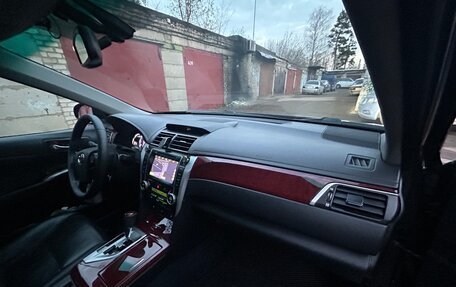 Toyota Camry, 2014 год, 1 560 000 рублей, 2 фотография