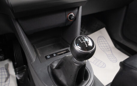 Volkswagen Touran III, 2010 год, 899 000 рублей, 12 фотография