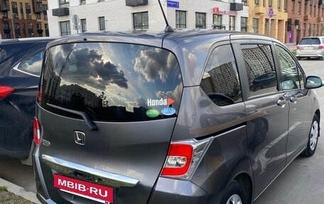 Honda Freed I, 2014 год, 1 180 000 рублей, 4 фотография